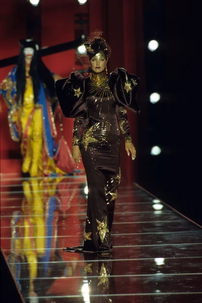 Look 22